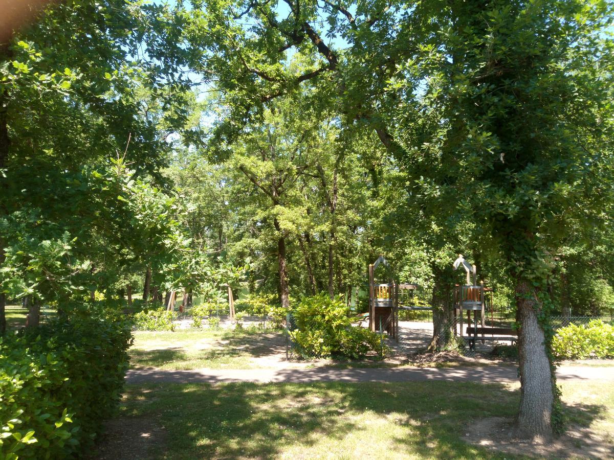 Residence Lac Mondesir Monflanquin Exterior photo